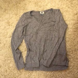 Old Navy light grey sweater.